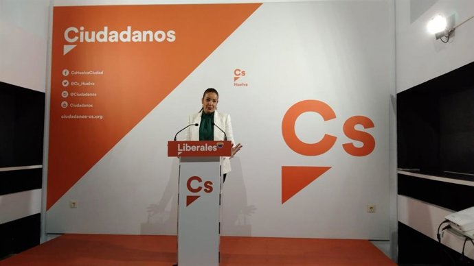 La coordinadora provincial de Ciudadanos (Cs) y delegada territorial de Turismo de la Junta en Huelva, María Ángeles Muriel.