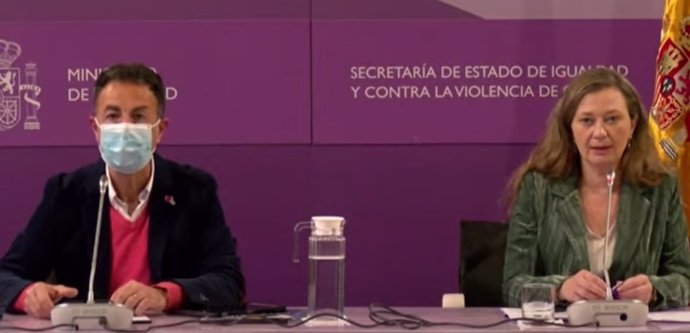 Archivo - Miguel Lorente y Victoria Rosell en la presentación del estudio en el Ministerio de Igualdad