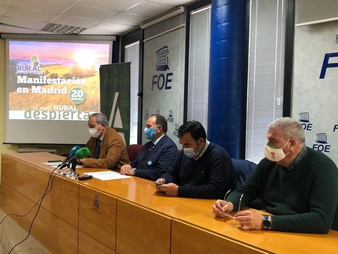 Rueda de prensa de la presentación de la manifestación.