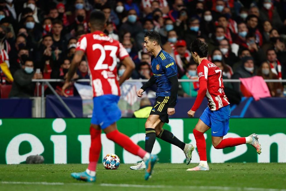 Cristiano Ronaldo y Joao Félix en el Atlético-Manchester United de la ida