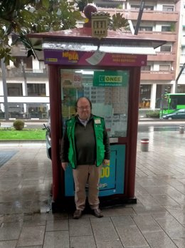 El vendedor de la ONCE, Jose Ángel Rubio Somovilla es quien ha llevado la suerte a Logroño