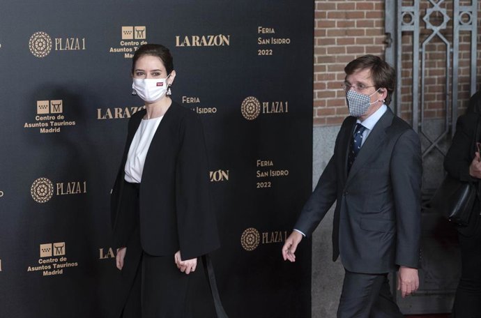La presidenta de la Comunidad de Madrid, Isabel Díaz Ayuso, y el alcalde de Madrid, José Luis Martínez-Almeida.