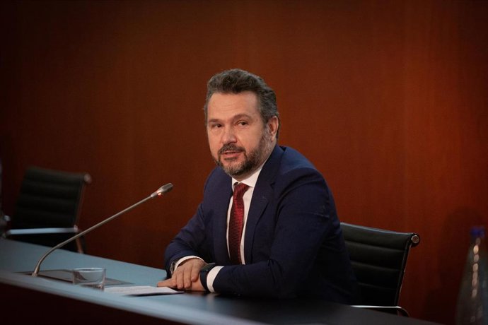 Archivo - El presidente de la Comisión Nacional del Mercado de Valores (CNMV), Rodrigo Buenaventura, interviene durante la inauguración telemática de la nueva delegación de la Comisión Nacional del Mercado de Valores (CMNV).