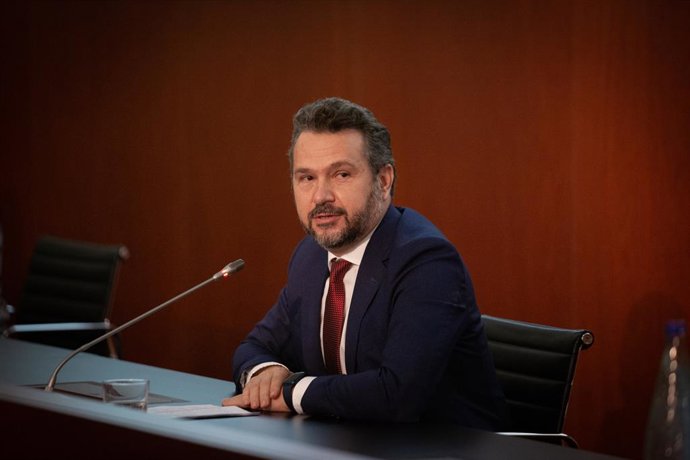 Archivo - El presidente de la Comisión Nacional del Mercado de Valores (CNMV), Rodrigo Buenaventura, interviene durante la inauguración telemática de la nueva delegación de la Comisión Nacional del Mercado de Valores (CMNV).