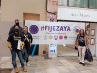 Interinos protestan ante el Parlament contra el decreto para reducir la temporalidad en la Administración