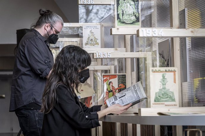 El Institut Valenci d'Art Modern (IVAM) inaugura la exposición 'El llibret de falla: una oportunidad cultural', que reúne cerca de un centenar de ejemplares, datados desde 1855 hasta la actualidad, a modo de "biblioteca efímera".