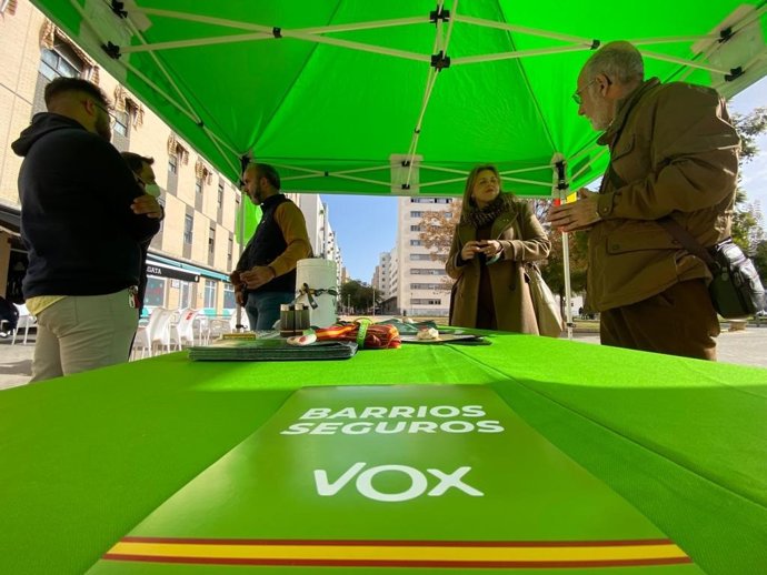 Mesa informativa de Vox