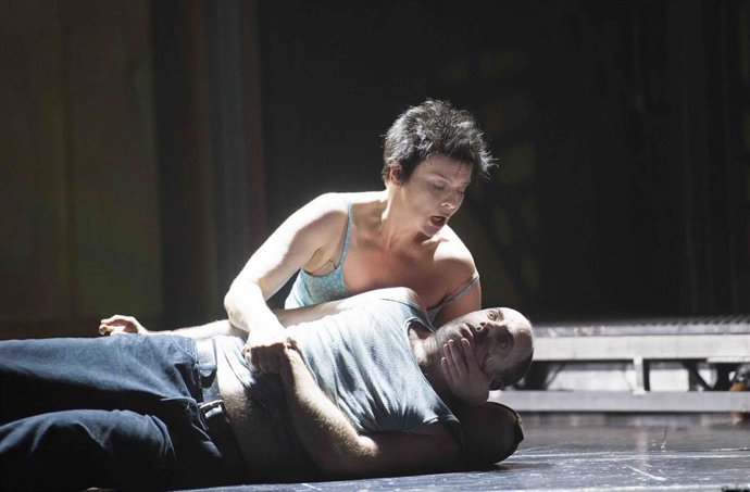 Archivo - Escena de la ópera 'El ángel de fuego'