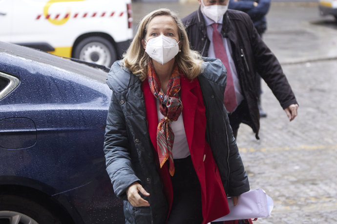 La vicepresidenta del Gobierno, Nadia Calviño, durante el encuentro de la Cadena SER, agenda del Gobierno de Andalucia en la Fundación Cajasol, a 11 de marzo de 2022 en Sevilla (Andalucía, España)