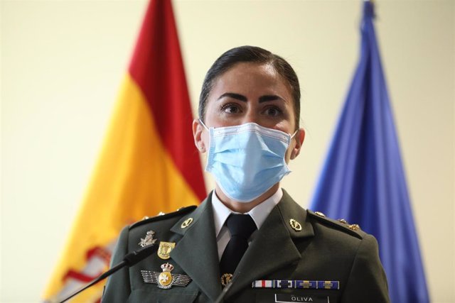 La capitán enfermera Amanda García Oliva tras recibir el Premio 'Soldado Idoia Rodríguez, mujer en las Fuerzas Armadas'