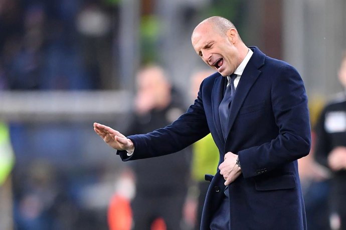 12 March 2022, Italy, Genoa: Juventus coach Massimiliano Allegri gestures on the touchline during the Italian Serie A soccer match between UC Sampdoria and Juventus FC at Luigi Ferraris Stadium. Photo: Tano Pecoraro/LaPresse via ZUMA Press/dpa