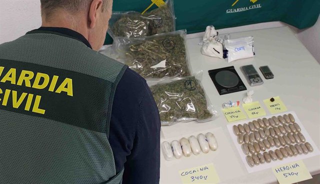 Archivo - Droga incautada por la Guardia Civil en la operación 'Margherite'.