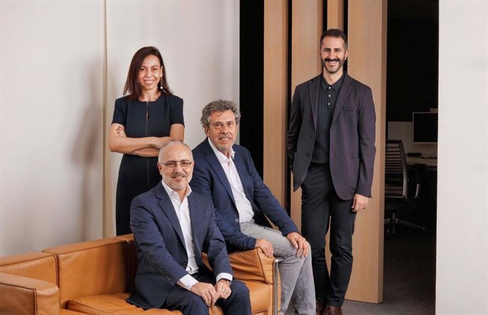 Equipo de LLYC para el Perte Agroalimentario