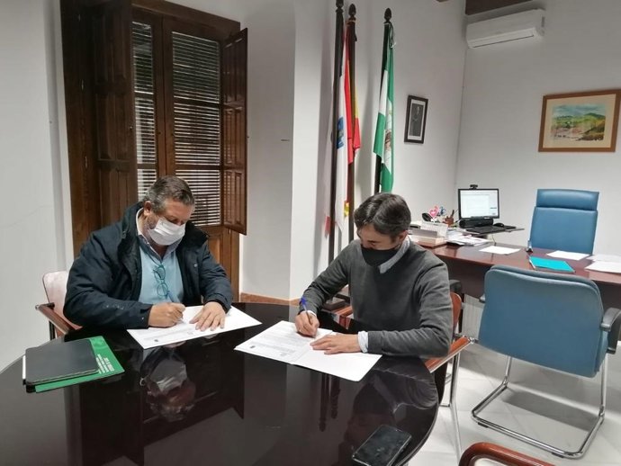 Justicia y El Cerro de Andévalo firman un convenio para facilitar la reeducación de menores infractores.