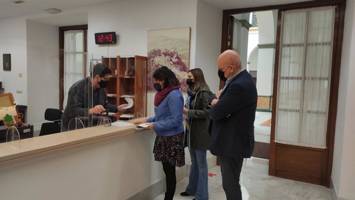 El Grupo Socialista solicita información en el Parlamento andaluz sobre la contratación de emergencia de la Junta.