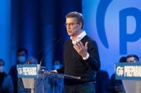 Feijóo pide que se reúna ya la conferencia sectorial y protección para camiones con mercancías esenciales