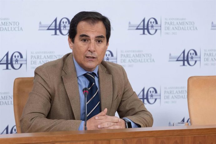 Jose Antonio Nieto, este miércoles en rueda de prensa en el Parlamento