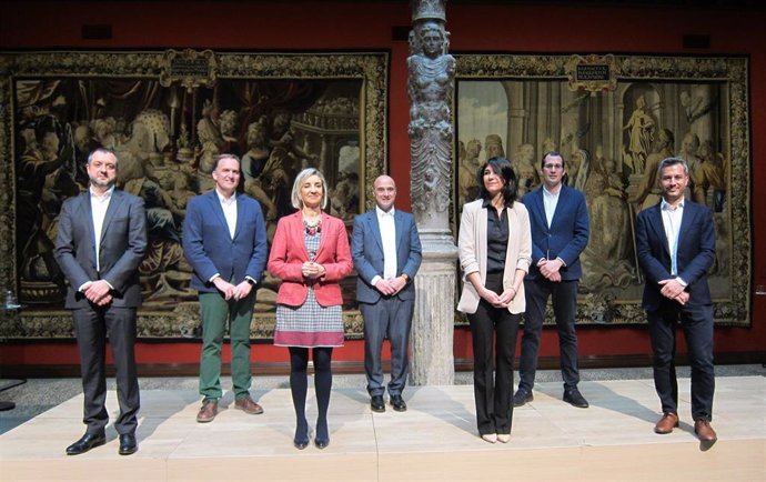 Presentación del nuevo programa de impulso digital para pymes de Microsoft España, Ibercaja, Hiberus, Integra e Inycom, en el Patio de la Infanta de Ibercaja.