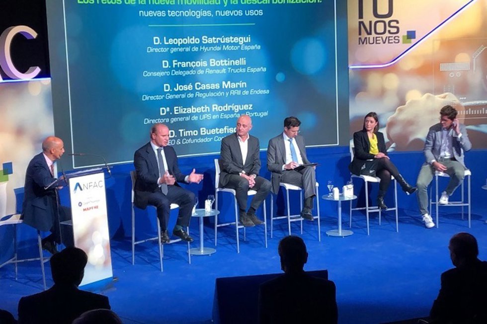 Mesa redonda en el Foro de Anfac