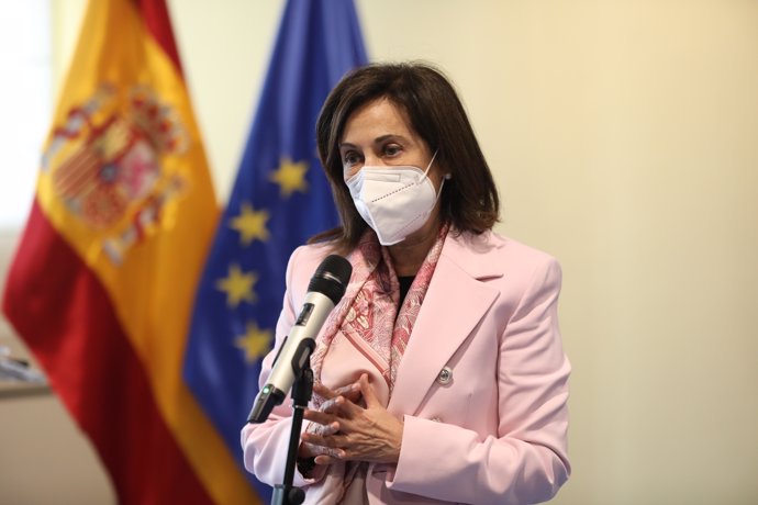 La ministra de Defensa, Margarita Robles, interviene en el acto de entrega del Premio 'Soldado Idoia Rodríguez, mujer en las Fuerzas Armadas', en el Ministerio de Defensa, a 15 de marzo 