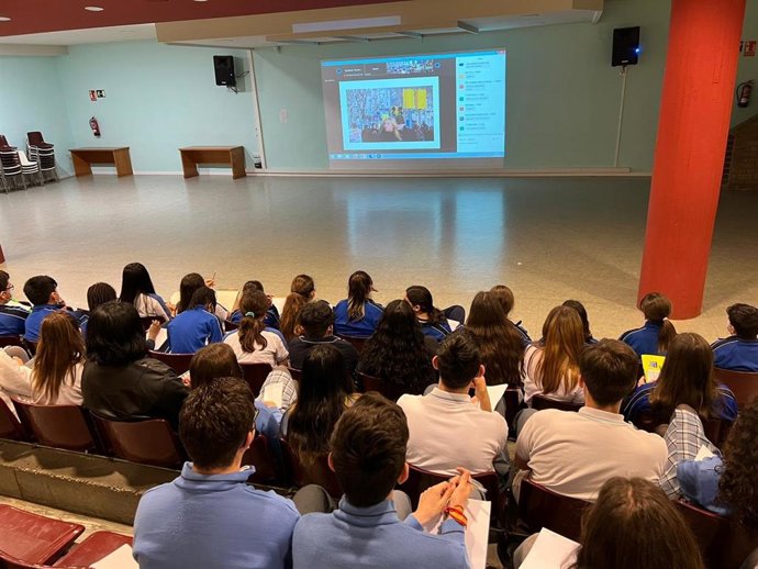 Alumnos del colegio La Milagrosa participan en las Jornadas Escolares de Seguridad Vial y Medio Ambiente de Los Tranvías de Zaragoza