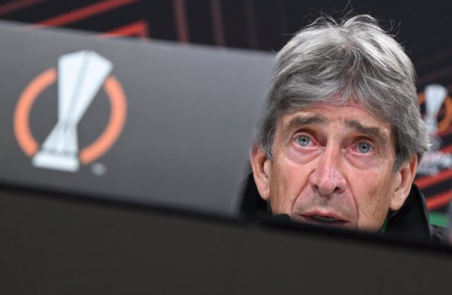 Manuel Pellegrini, técnico del Betis, durante la rueda de prensa previa al partido con el Eintracht
