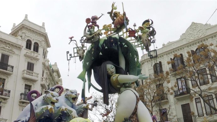 Falleros miran "con preocupación" la llegada del temporal de lluvia y viento por la borrasca 'Celia'