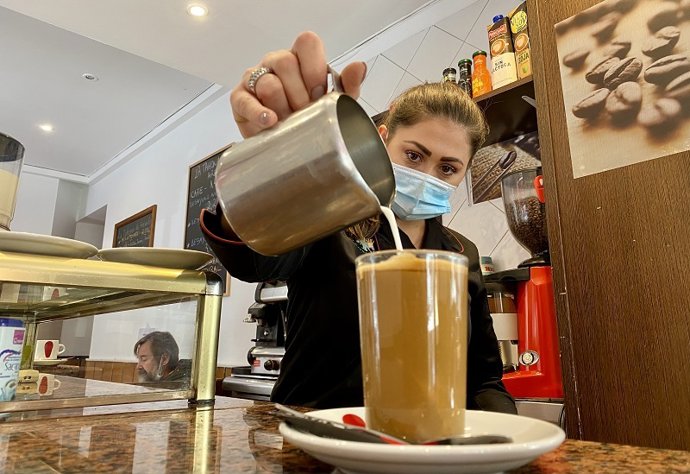 Archivo - La Seguridad Social pierde 750 cotizantes extranjeros en C-LM y acumula 72.144 en febrero