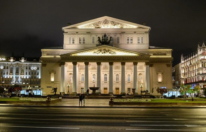 Archivo - Vista exterior del Teatro Bolshoi.