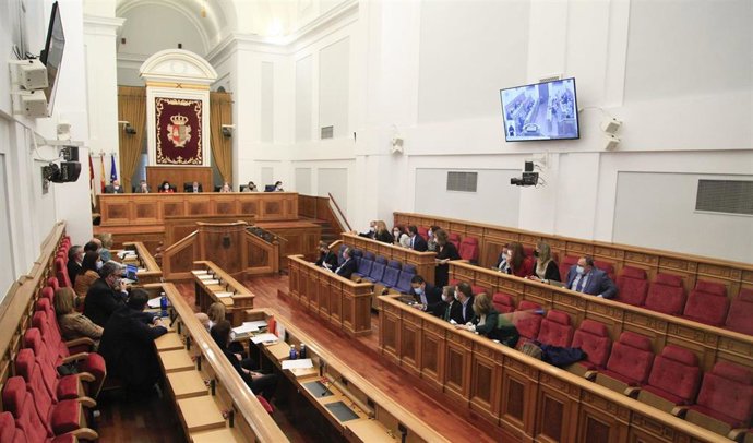 Pleno de las Cortes de C-LM