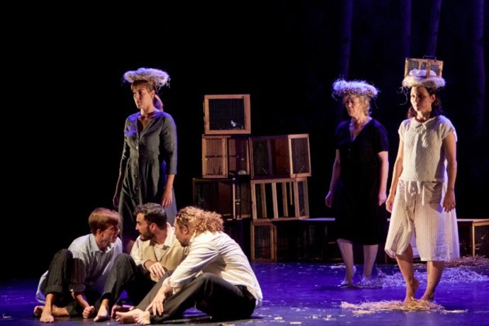 La obra 'Soy como un árbol, que crece donde lo plantan' se presenta este sábado en el CCMD.