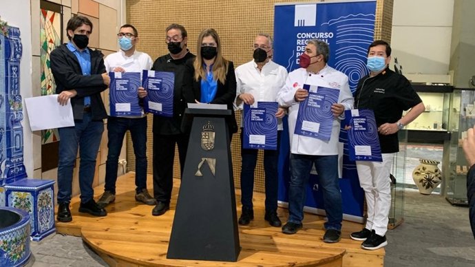 La Directora General De Consumo Y Artesanía, Sonia Moreno, Y Representantes De Arepa Presentaron Las Bases Del III Concurso Regional Del Pastel De Carne.