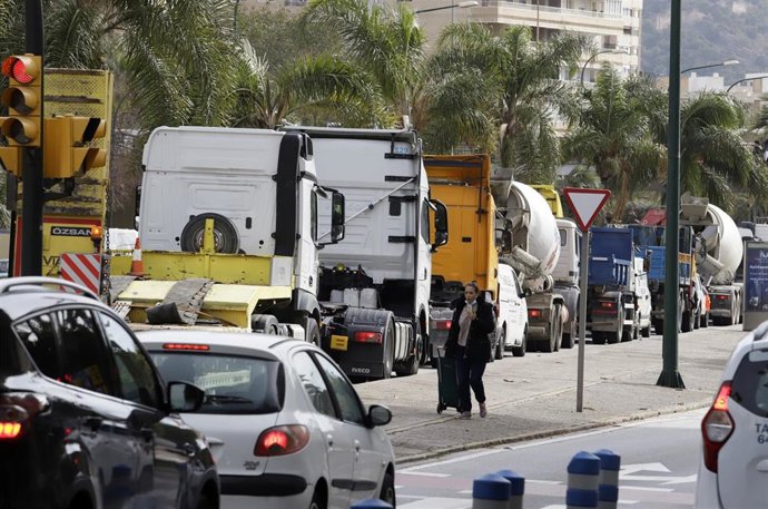 Cientos de transportistas se manifiestan por las calles de Málaga. Málaga a 17 de marzo de 2022