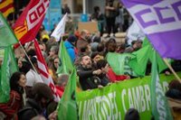 El 45% de los catalanes está de acuerdo con avanzar el inicio del curso escolar, según el CEO