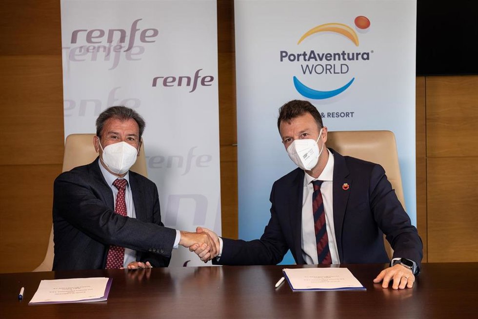Francisco Arteaga y David García han firmado un acuerdo para Renfe y PortAventura World para los próximos años