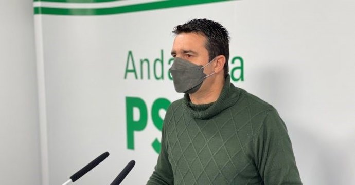 El secretario de Política Institucional del PSOE onubense y senador por la provincia, Amaro Huelva.