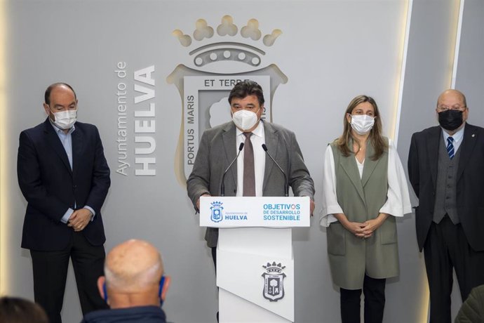 El alcalde de Huelva, Gabriel Cruz, ha anunciado este jueves que el Juzgado de lo Contencioso-Administrativo número 1 de Huelva ha desestimado los recursos que interpuso Gildoy España SL.