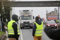 El Gobierno identifica un "grupo de ultras que está intentando someter al país" en el paro de transportistas