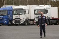 Fernández critica "agresividad excesiva" de algunos piquetes en el paro de transporte que "ponen en riesgo la seguridad"