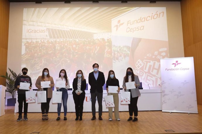 Fundación Cepsa entrega las becas Proformación.