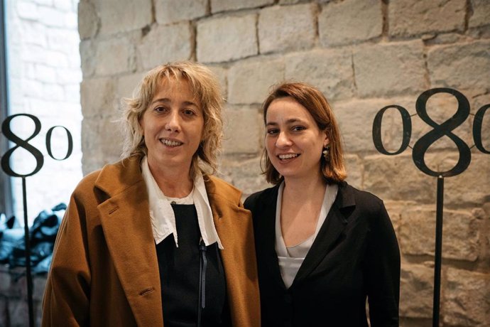Archivo - La directora del CCAM, Agns Russiñol, y la project manager de 080 y directora del área de moda del CCAM, Marta Coca.