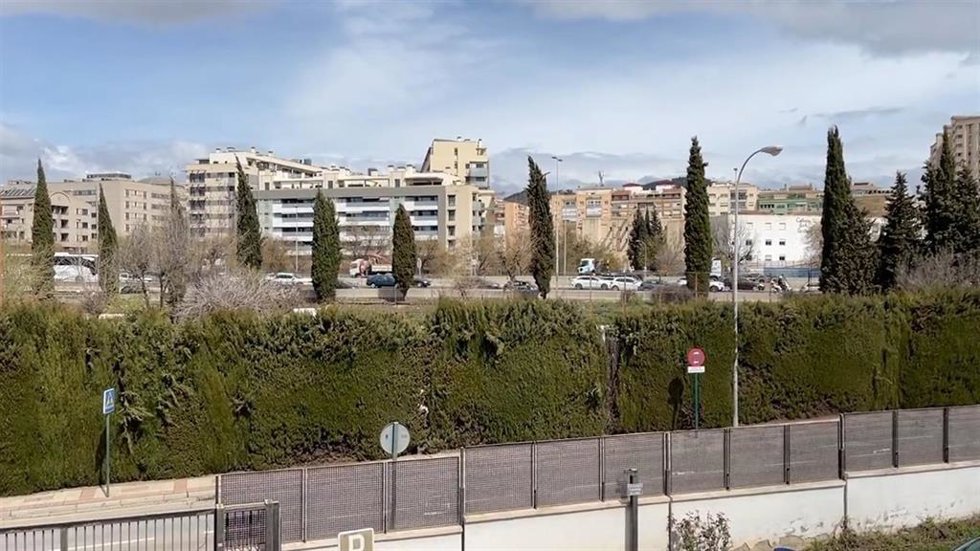 Tráfico lento en la GR-30 por la concentración de camiones en el carril sentido Jaén