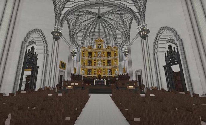 Masías recibe a los creadores de la impresionante réplica de la Catedral de Ciudad Real a través de Minecraft.