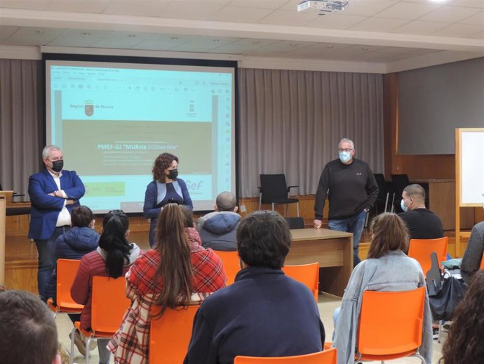 Un total de 30 jóvenes participan en el Programa Mixto de Empleo-Formación de Garantía Juvenil 'MURcia SOStenible'