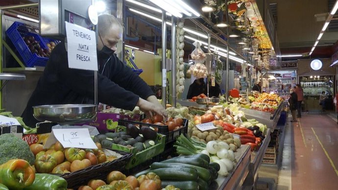 Mercados valencianos notan la escasez de algunos productos por la huelga de transportistas