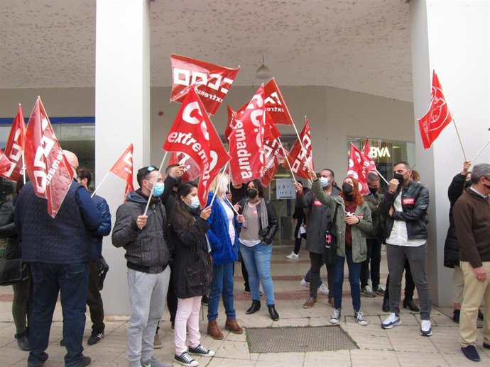 Concentración CCOO y UGT en Badajoz