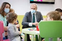 Escudero pide que el Zendal pueda registrar refugiados para ayudar al Gobierno "absolutamente saturado"