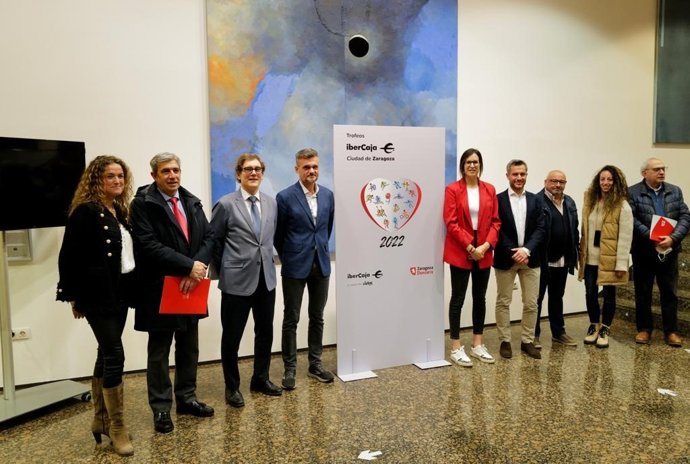 El Ayuntamiento e Ibercaja renuevan su colaboración para los Trofeos Ciudad de Zaragoza