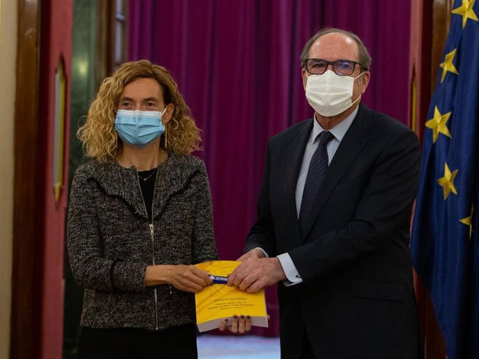 Economía.- El Defensor del Pueblo pide verificadores en las denuncias de fraude eléctrico por falta de garantías