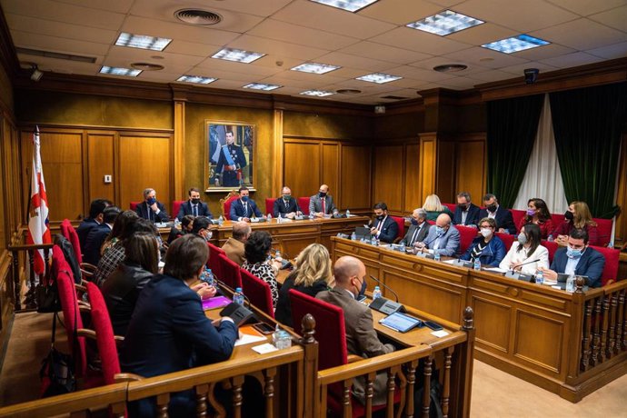 Pleno de la corporación provincial de Almería